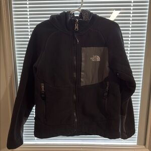 Boys The North Face Black Fleece Jacket Size XXS (5)